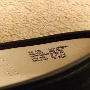 SO Shoes - So Brand Black Leather-like Ballet Flats SO Shoes - So Brand Black Leather-like Ballet Flats